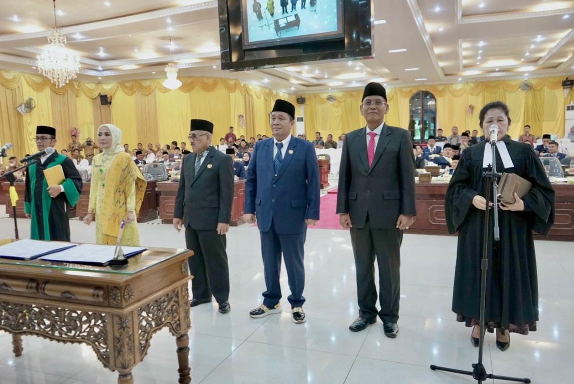Bupati Langkat Hadiri Pengambilan Sumpah Pimpinan DPRD Periode 2024-2029: Kolaborasi Demi Kemajuan Langka.
