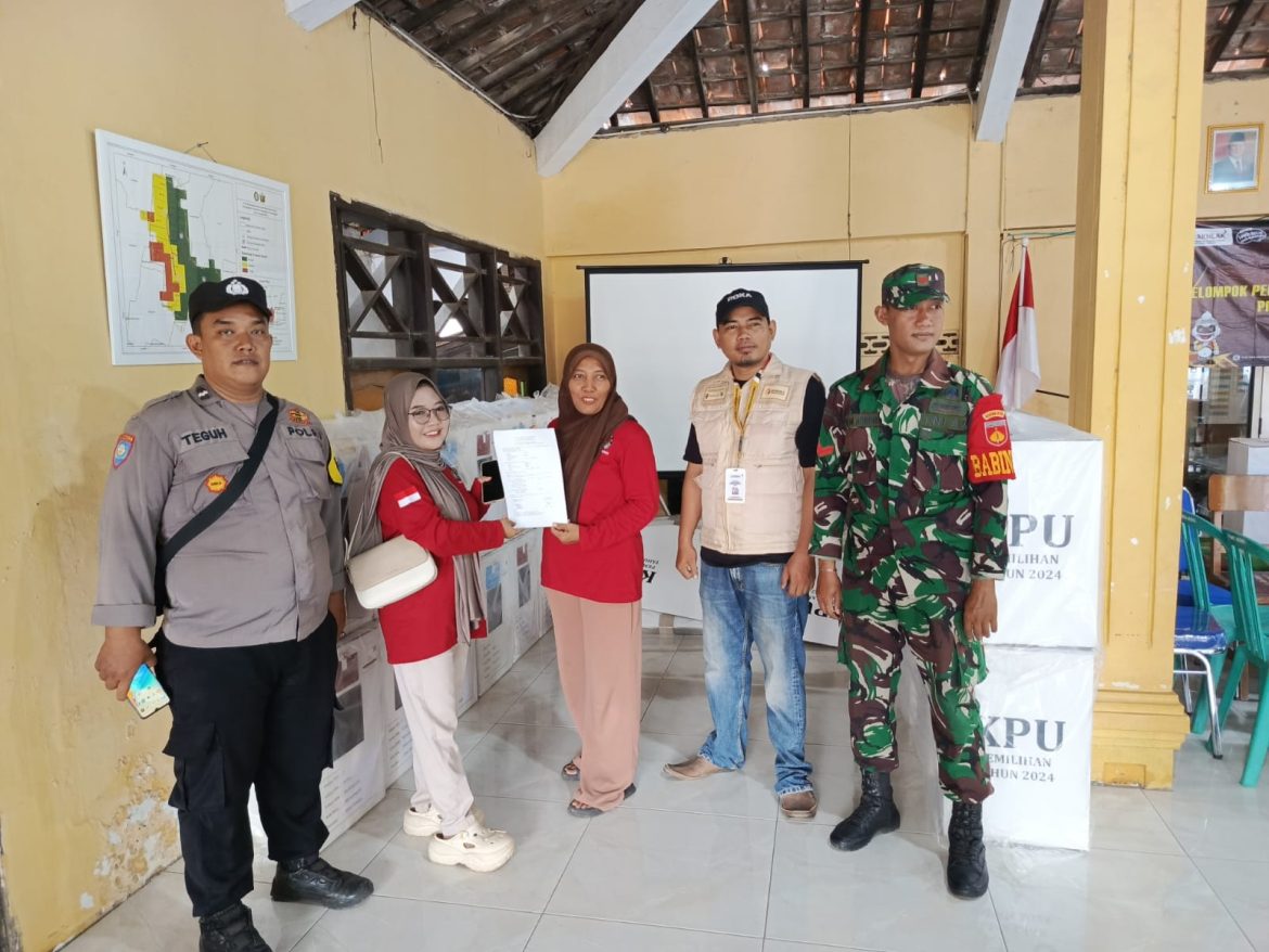 TNI-Polri Kawal Pendistribusian Logistik Pilkada dari PPK ke PPS