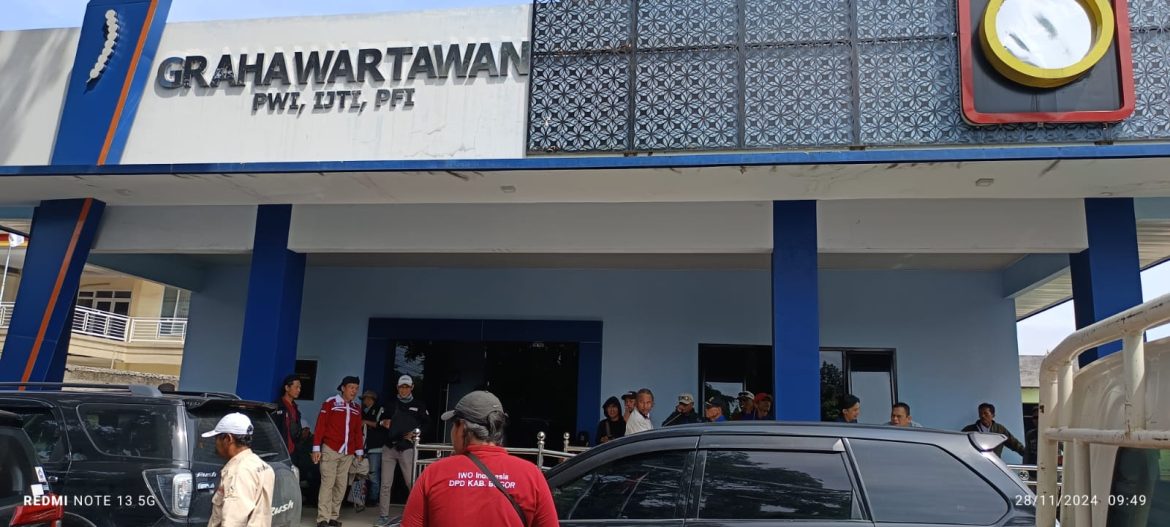 WARTAWAN INDONESIA BERSATOE AKAN TANYAKAN PERUNTUKAN GRAHA WARTAWAN KAB BOGOR
