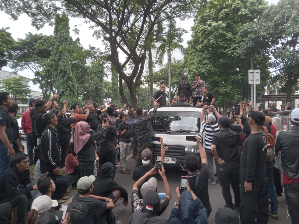 Buntut Dugaan Kecurangan Pilkada, Masyarakat Kabupaten Bogor Menggugat Kantor Bawaslu Dan KPU