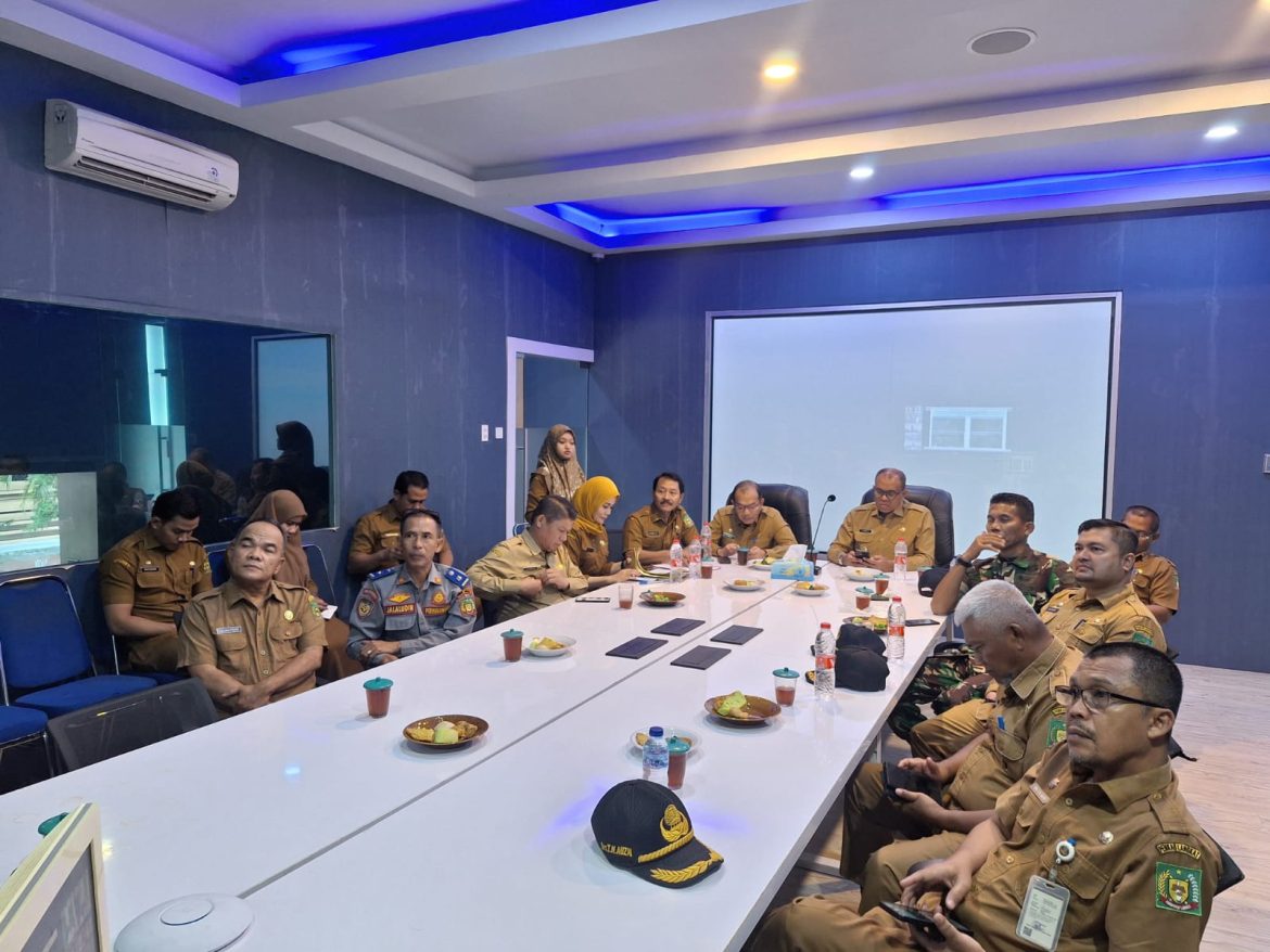 Pj. Bupati Langkat Pimpin Rakor Pengendalian Inflasi dan Kebijakan Upah Minimum 2025.