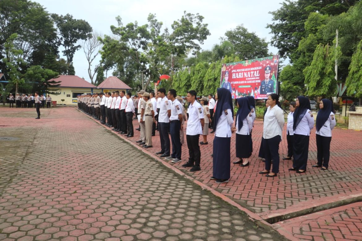 Pimpin Upacara Bendera Bulanan, Ini Pesan Kapolres Langkat.
