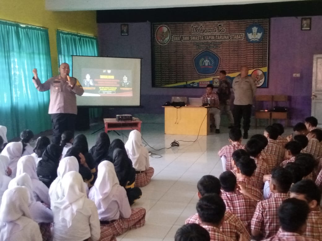 Kasat Binmas Polres Langkat Berikan Edukasi ke Pelajar SMA: Antisipasi Geng Motor, Narkoba, dan Kenakalan Remaja.