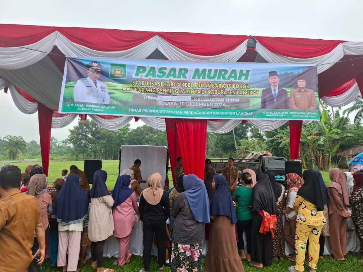 PJ. Bupati Langkat Tegaskan Komitmen Stabilitas Harga melalui Pasar Murah di Tiga Kecamatan.