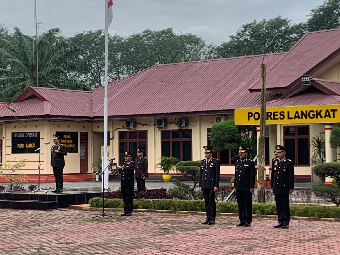 Gelorakan Bela Negara: Kapolres Langkat Pimpin Upacara Hari Bela Negara ke-76