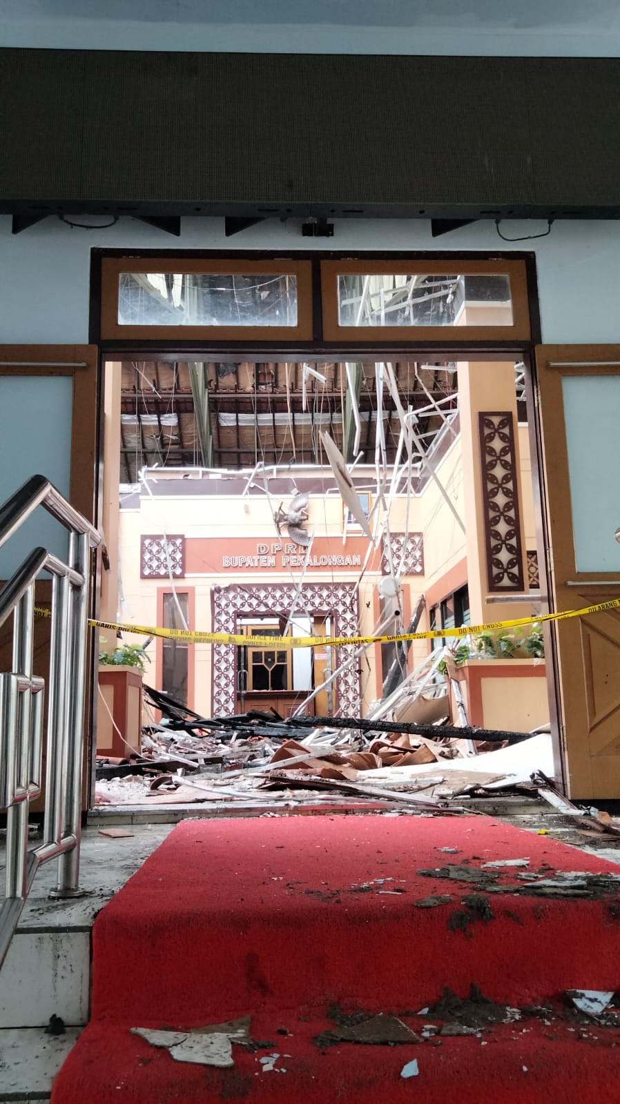 Kantor DPRD Kabupaten Pekalongan Terbakar, Penyelamatan Dokumen Penting Dilakukan