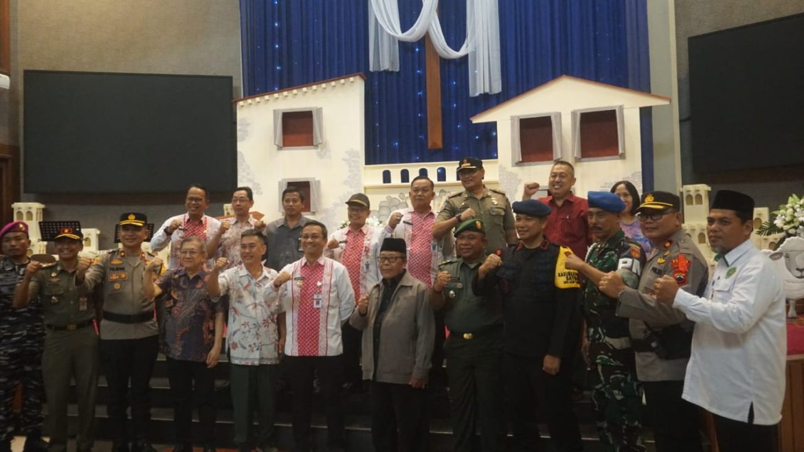 Walikota Aaf Bersama Forkopimda Pastikan Kesiapan Gereja Sambut Perayaan Natal