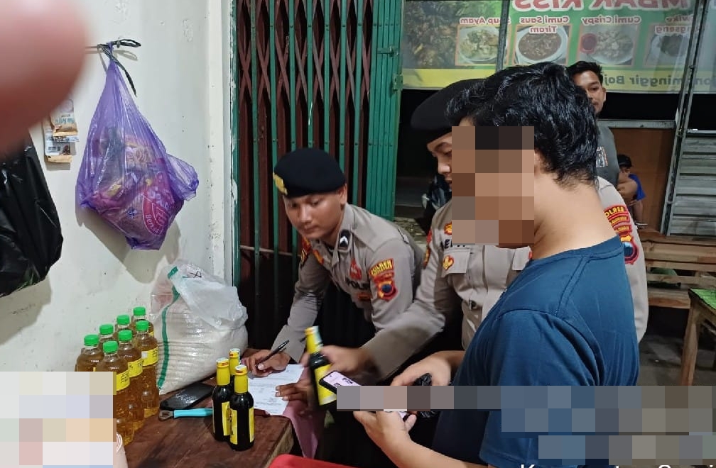 Ciptakan Kamtibmas Kondusif Jelang Perayaan Tahun Baru 2025, Sat Samapta Polres Pekalongan Gelar Cipta Kondisi