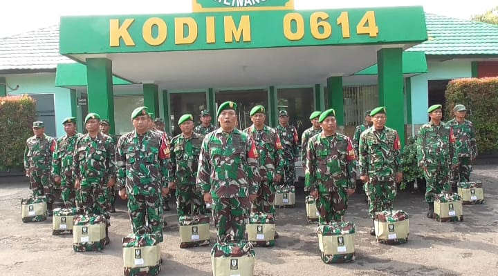 Kodim 0614/Kota Cirebon Terima Kaporlap Dari KASAD, Guna Mendukung Tugas Dalam Menjaga Kedaulatan NKRI