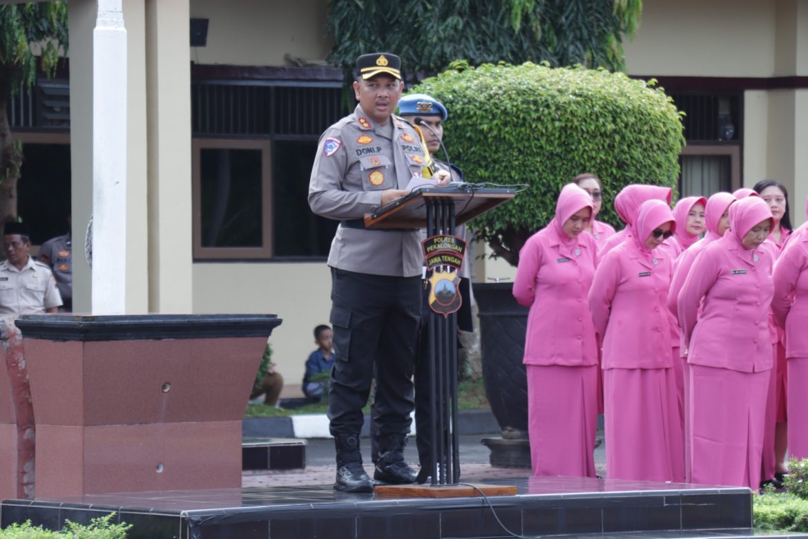 Kapolres Pekalongan Pimpin Upacara Kenaikan Pangkat Periode 1 Januari 2025