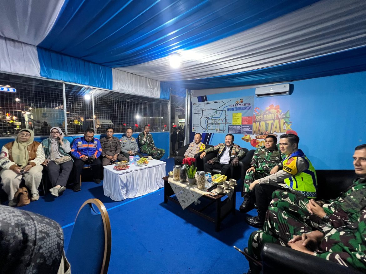 *Pj Bupati Garut bersama Forkopimda Lakukan Monitoring Pergantian Tahun Baru 2025*