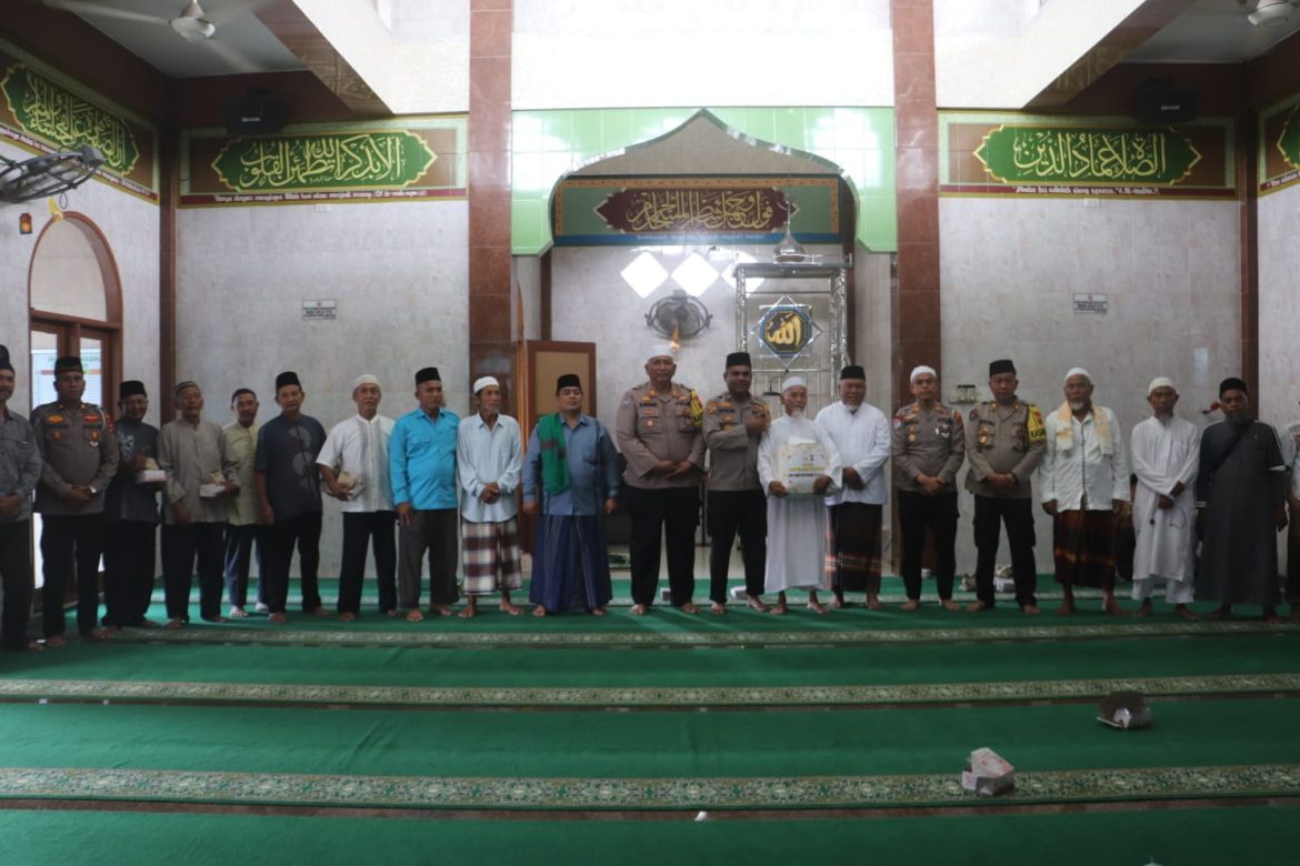 Pesan Kapolres Langkat Di awal Tahun 2025 Saat Jum’at Curhat