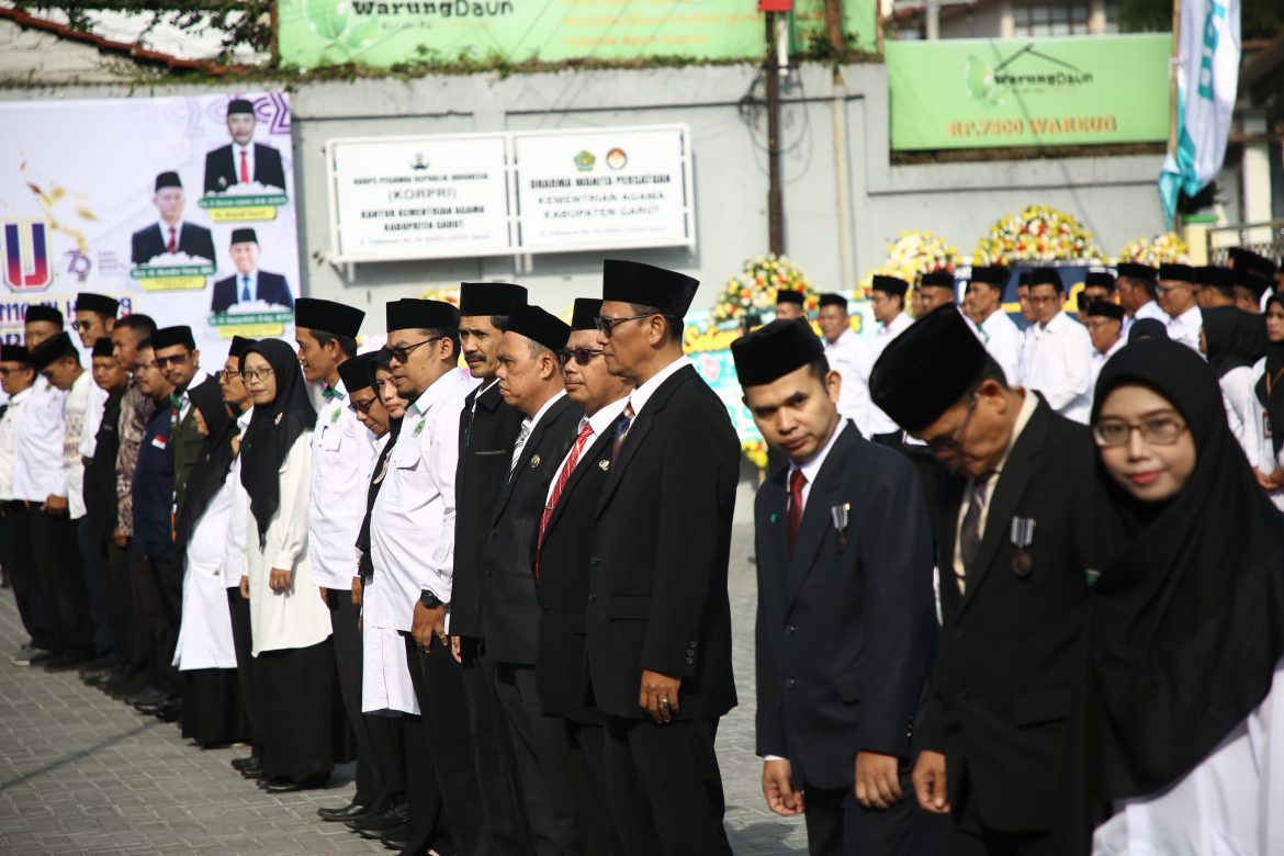 Kantor Kemenag Kabupaten Garut Gelar Upacara Peringatan HAB ke-79 Kemenag RI