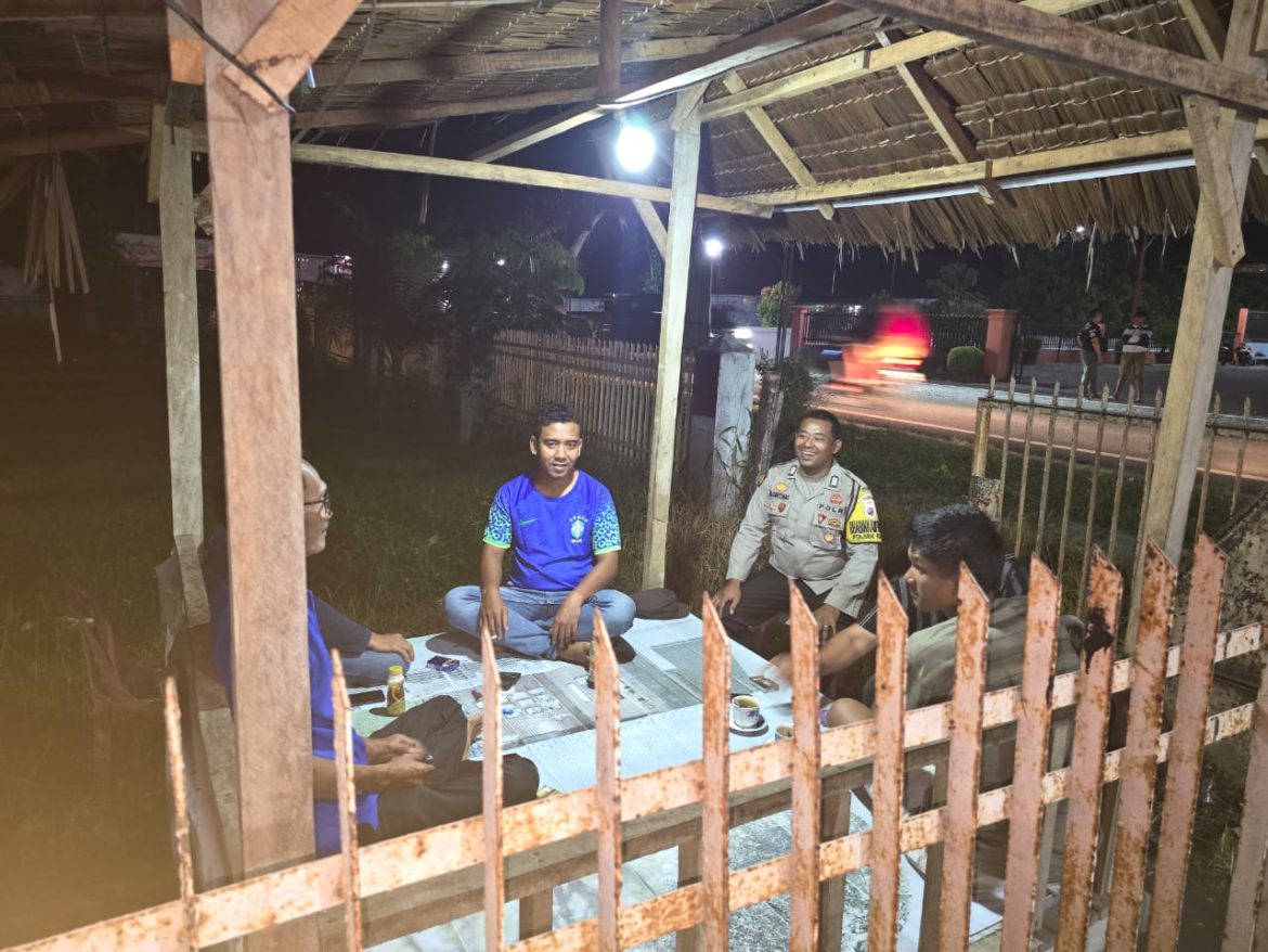 Dekat dengan Warga, Bripka Daniel Ginting Bangun Sinergi untuk Keamanan di Dusun III Inpres.