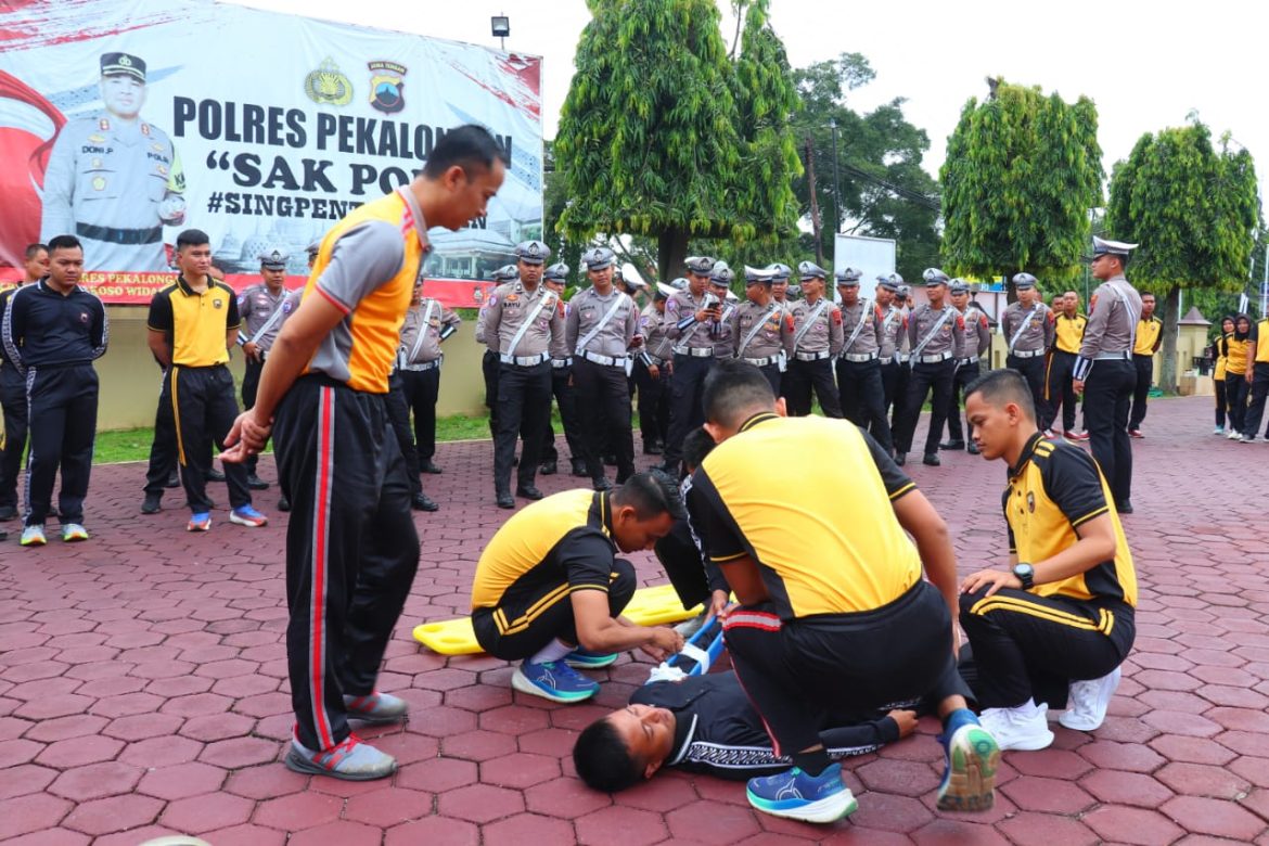 Dokkes Polres Pekalongan Gelar Latkatpuan Penanganan Korban Laka Lantas