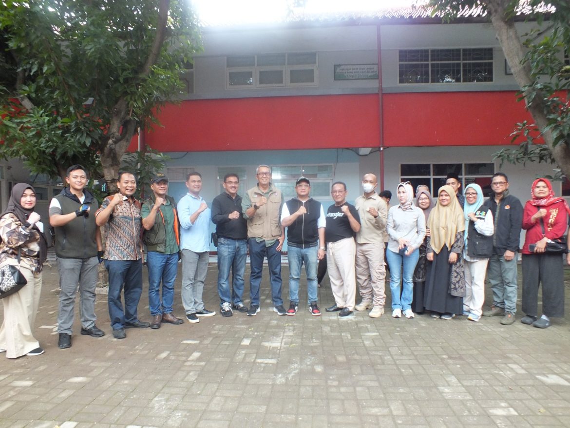 Dandim 0614/Kota Cirebon Dampingi Pj. Walikota Cirebon Laksanakan Pengecekan Kesiapan Dapur Umum/SPPG untuk Program Makan Bergizi Gratis