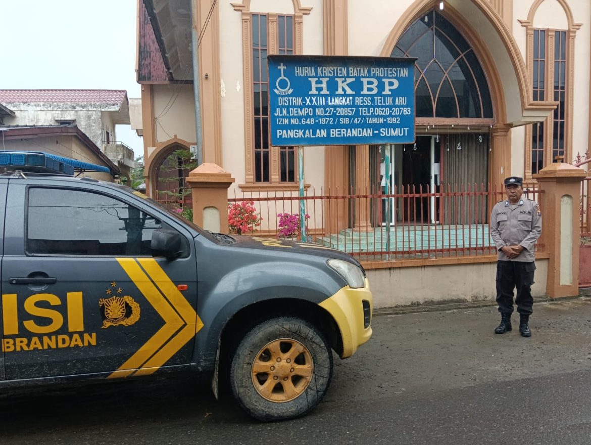 Ciptakan Keamanan, Polisi Rutin Pam Gereja Setiap Hari Minggu.
