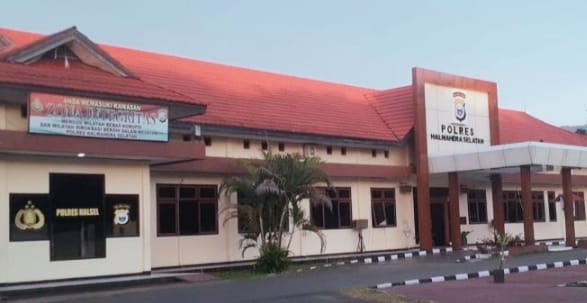 Polres Halmahera Selatan Amankan 3 Tiga Pelaku Perkosaan Terhadap Siswi SMP Di Desa Pigaraja