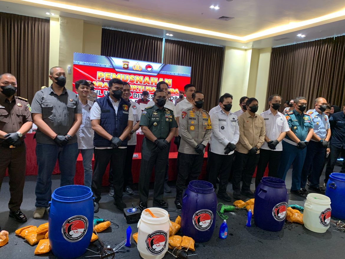 Polda Sumsel Musnahkan BB 49 Kg Sabu sabu Milik Jaringan Narkoba Golden Crescent 