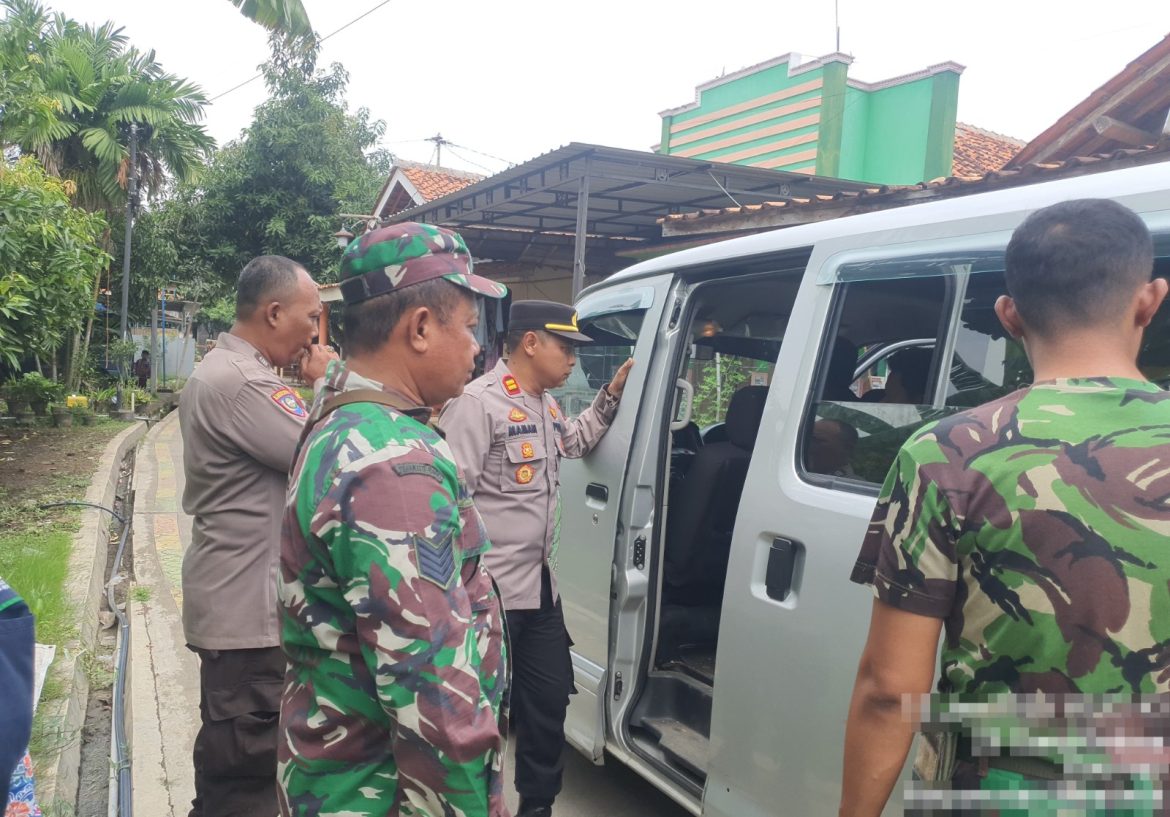Patroli Gabungan Polsek dan Koramil Wiradesa Respon Cepat Tanggapi Laporan Warga