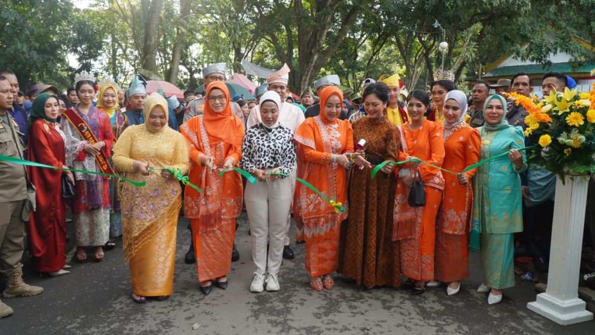 HUT ke-275 Langkat: Pj Gubernur Sumut dan Pj Bupati Langkat Serukan Semangat Kolaborasi.