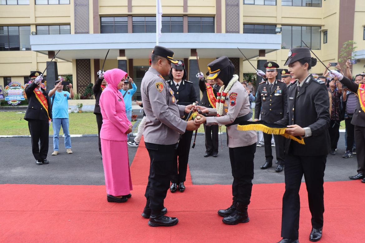 Acara Tradisi Penyambutan dan Pelepasan Kapolres Magelang Kota