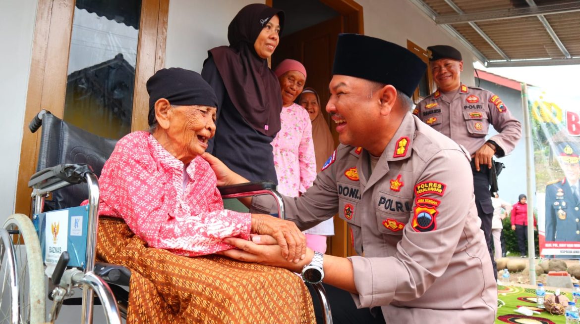 Bedah Rumah Mbah Suminah Rampung, Polres Pekalongan Gelar Tasyakuran Bersama Warga