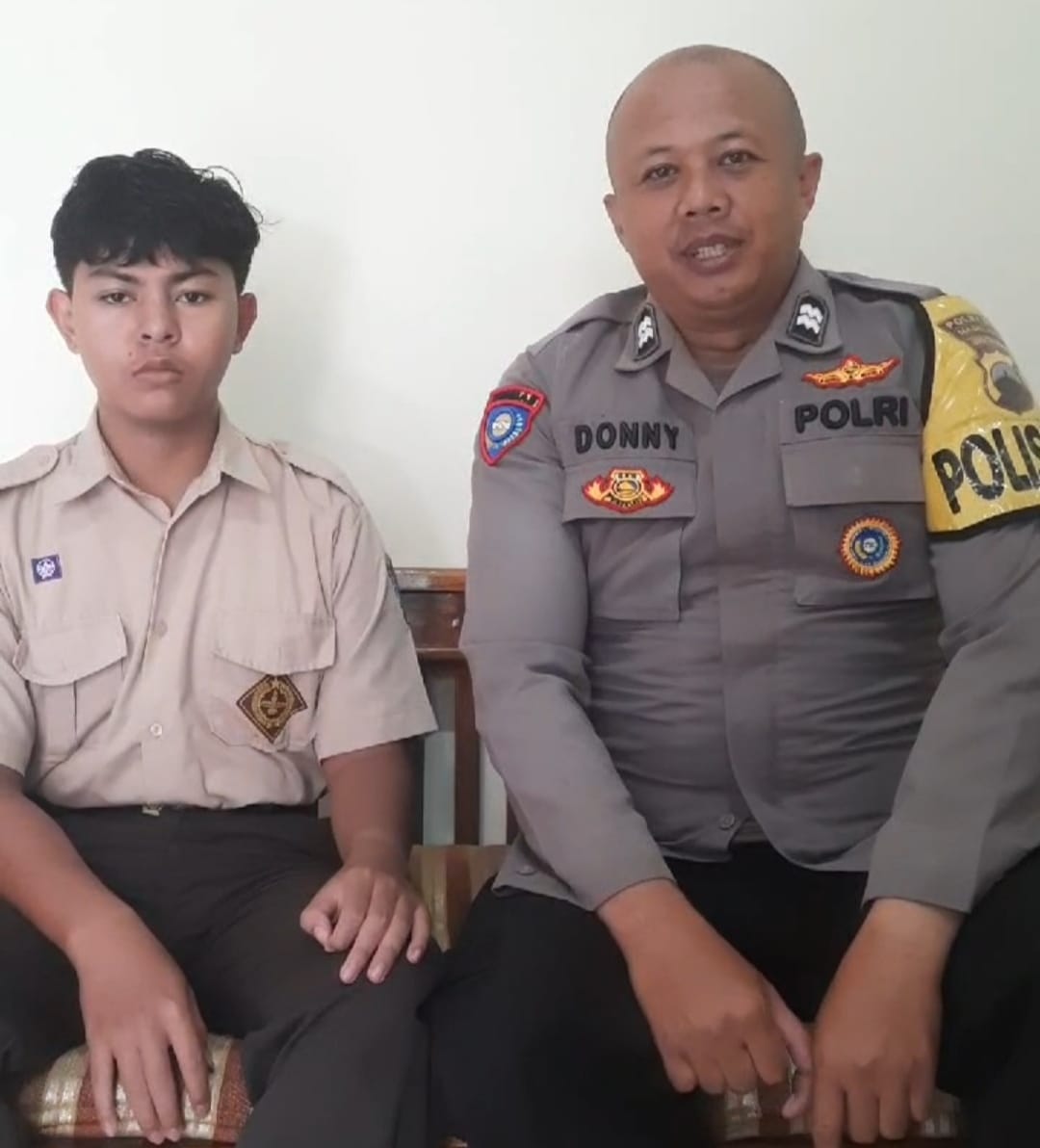Aiptu Donny, Rawat Anak Yatim Hingga Bisa Sekolah*