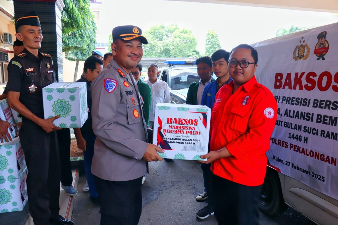 Sambut Bulan Suci Ramadhan Tahun 1446 H, Polres Pekalongan Gelar Baksos Polri Presisi Bersama Mahasiswa, Aliansi BEM dan OKP