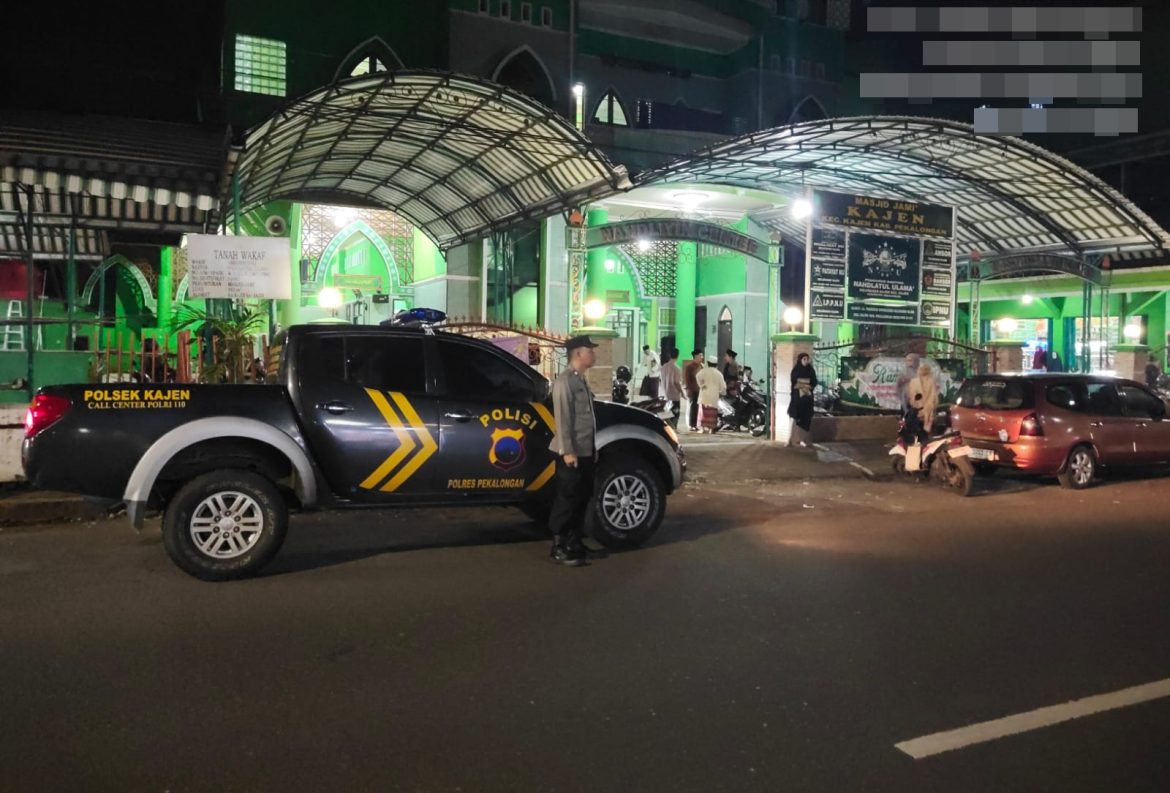 Jaga Kamtibmas Selama Ramadhan, Jajaran Polres Pekalongan Amankan Giat Sholat Tarawih