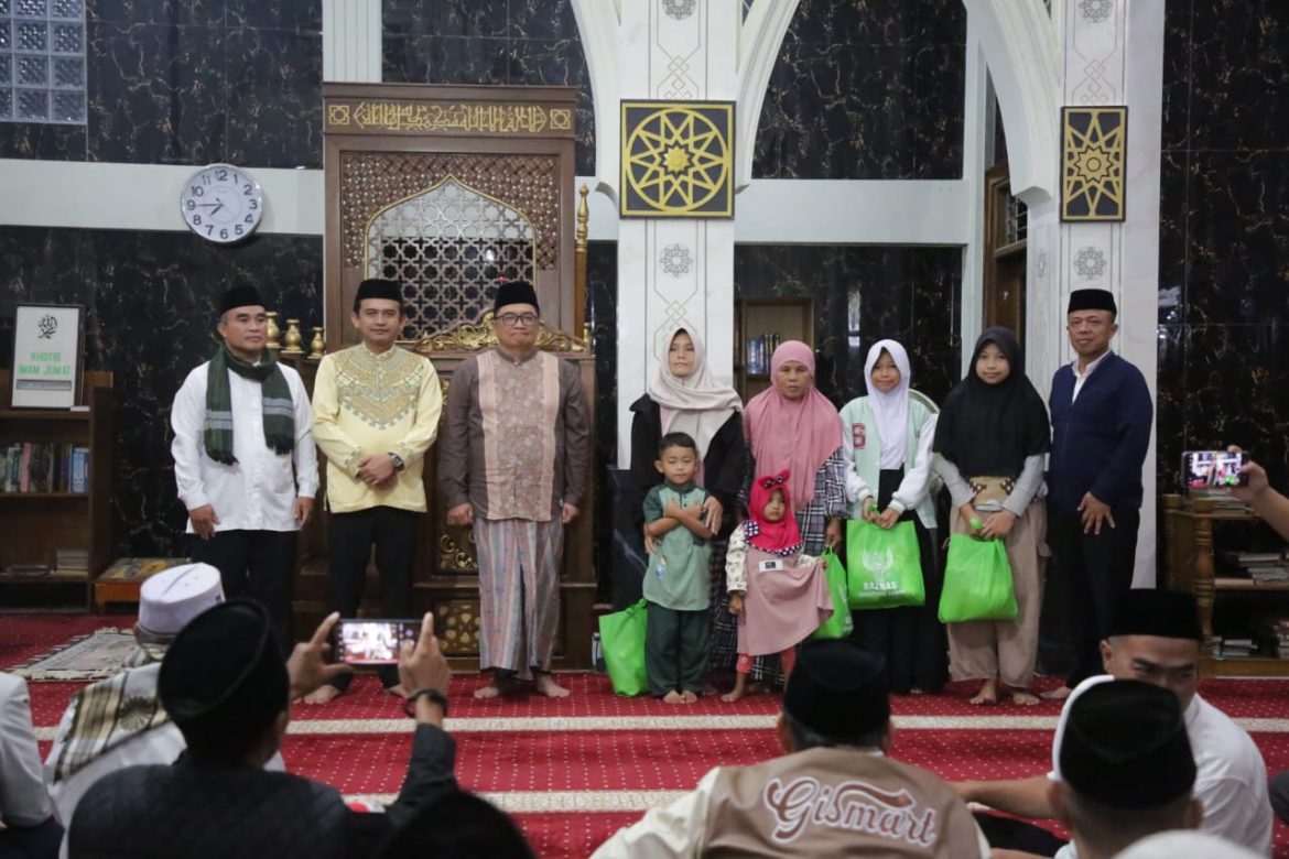 Bupati, Ketua DPRD dan Asda 1 Kab.Garut Safari Ramadhan ke Selatan