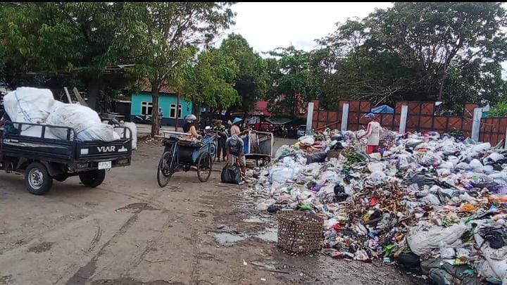 Darurat Sampah di Pekalongan: Pasar Surogenen Jadi TPS Dadakan, Warga dan Aktivis Mendesak Pemkot Bertindak Cepat