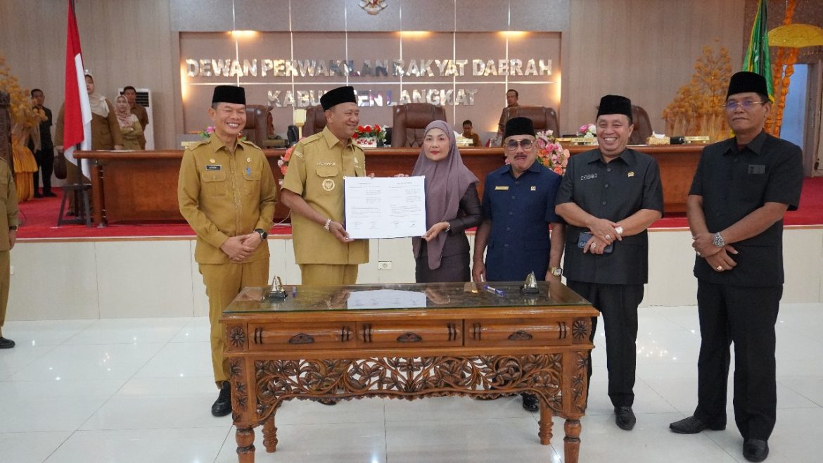 DPRD Langkat Gelar Paripurna LKPJ Bupati.