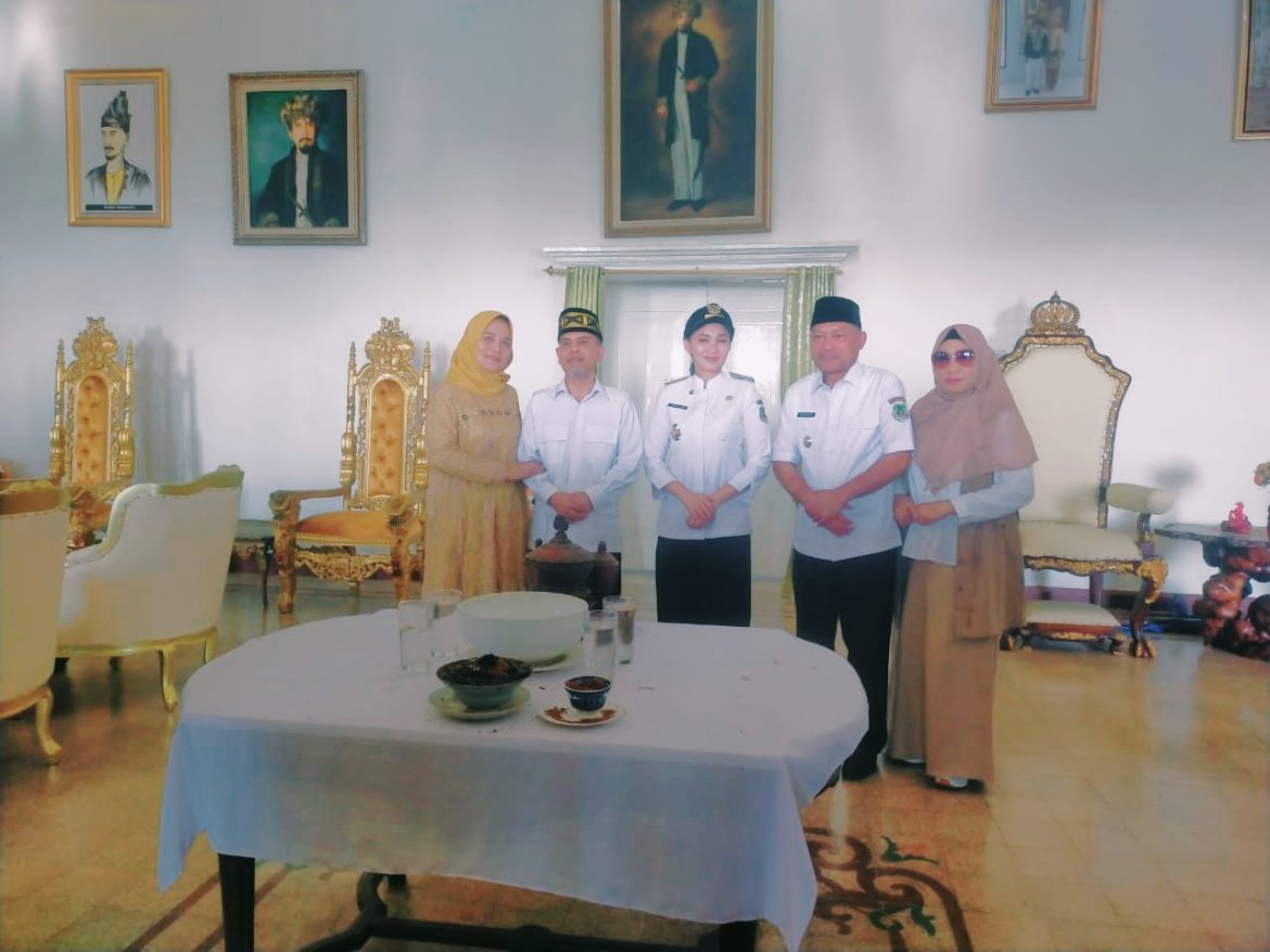 Sambangi Kedaton Ternate, Gubernur Dan Wakil Gubernur Maluku Utara Komitmen Mendukung Program Kebudayaan