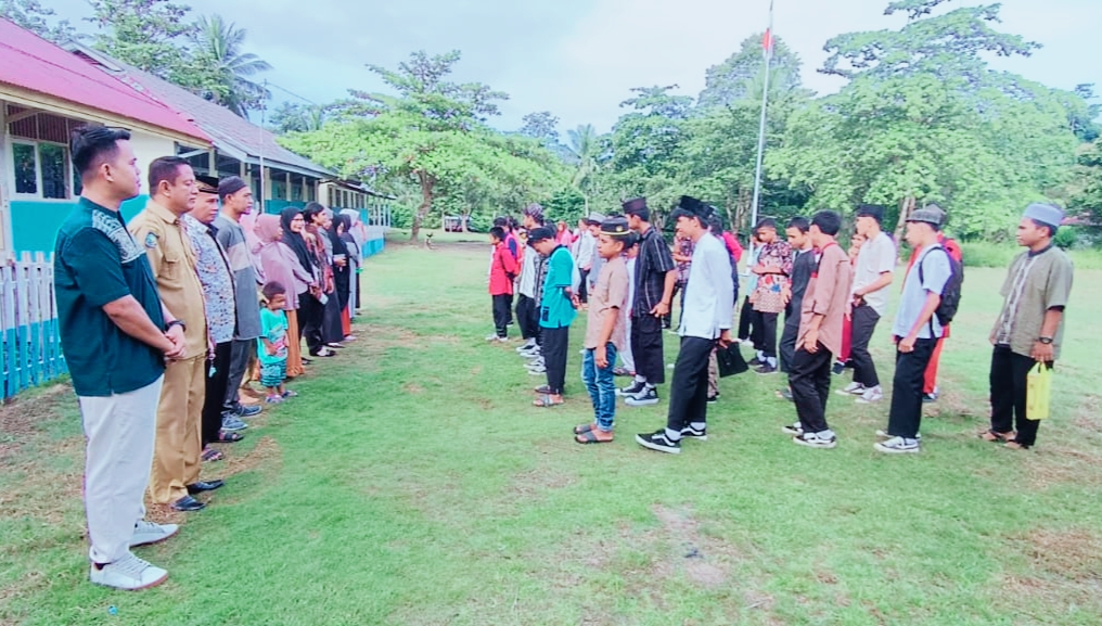 Tingkatkan Ibadah Di Bulan Ramadhan, SMP Negeri 44 Halmahera Barat Gelar Kegiatan Pesantren Kilat