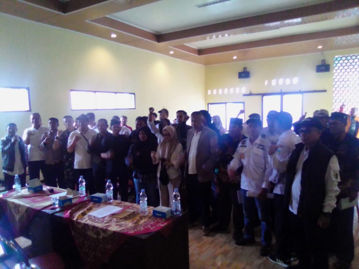 Sosialisasi Perda dan Penguatan Koperasi Merah Putih di.desa dayeuh manggung Kabupaten Garut