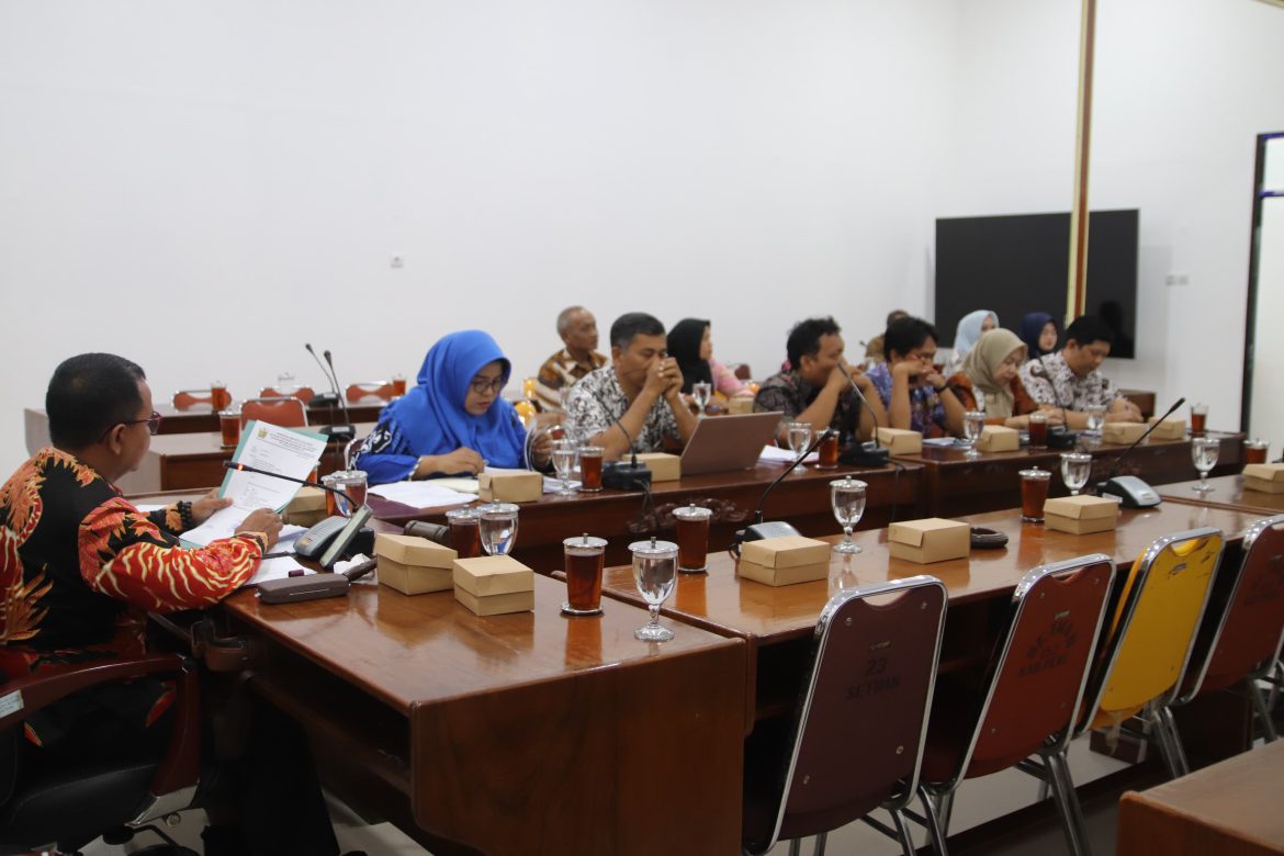 DPRD Pekalongan Dorong Pembangunan TPA Berstandar Nasional untuk Antisipasi Bencana Sampah.