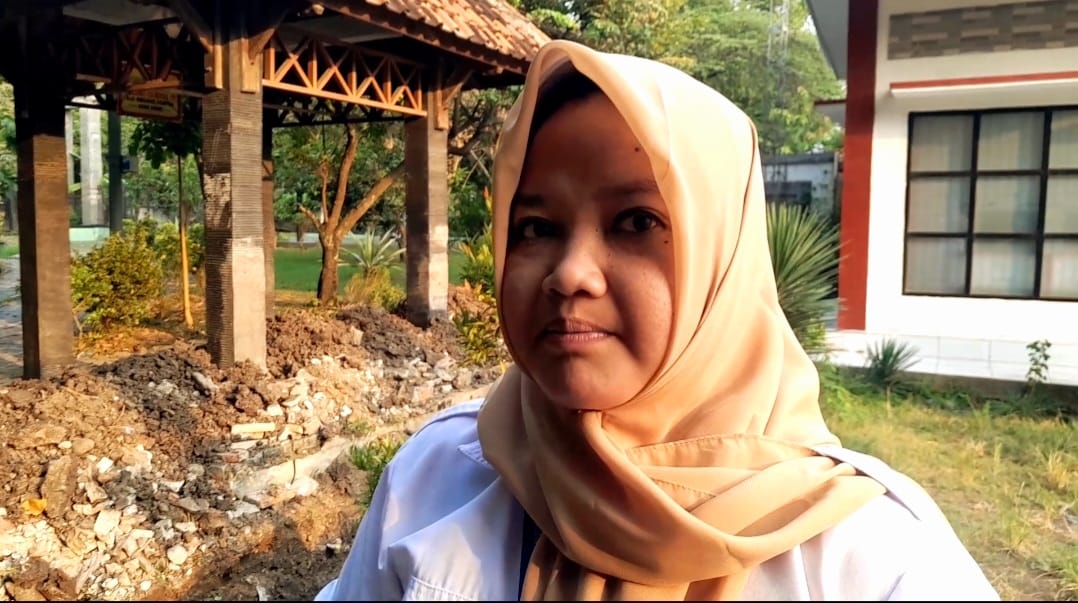 Tindak Cepat Arahan Bupati, Disperkim Perlebar Drainase dan Percantik Taman Patih Sampun Pemalang