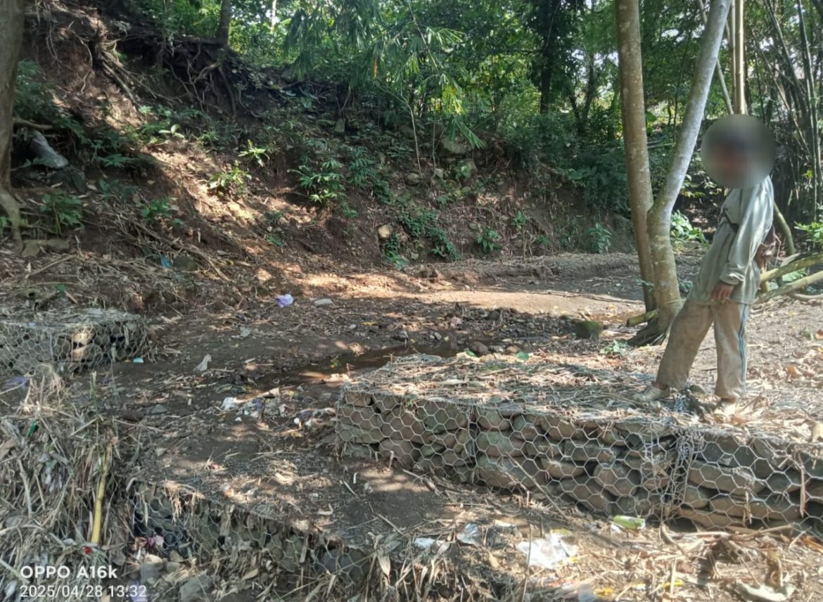 Dugaan Pelanggaran dan Minimnya Transparansi Proyek Bronjong Dam di Tedunan Batang