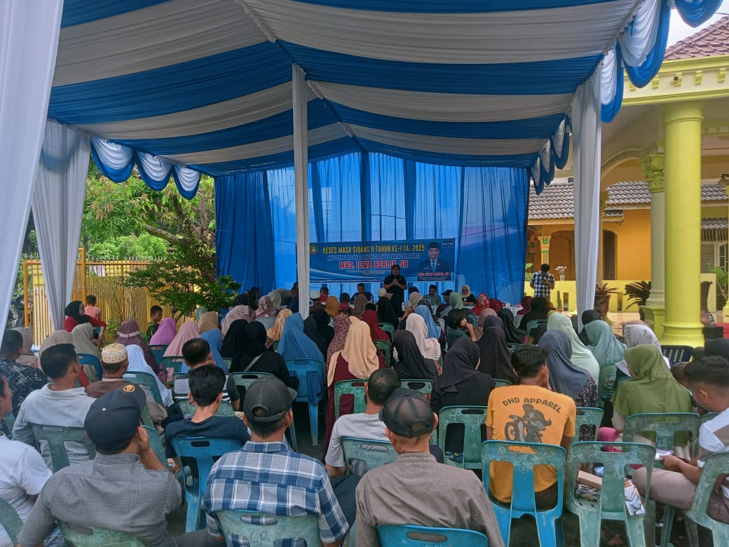 Anggota DPR.D Langkat Feraksi Demokrat MHD Ilwa Herija SH Jemput Aspirasi masyarakat Lingkungan 2 Kelurahan Hinai Kiri.