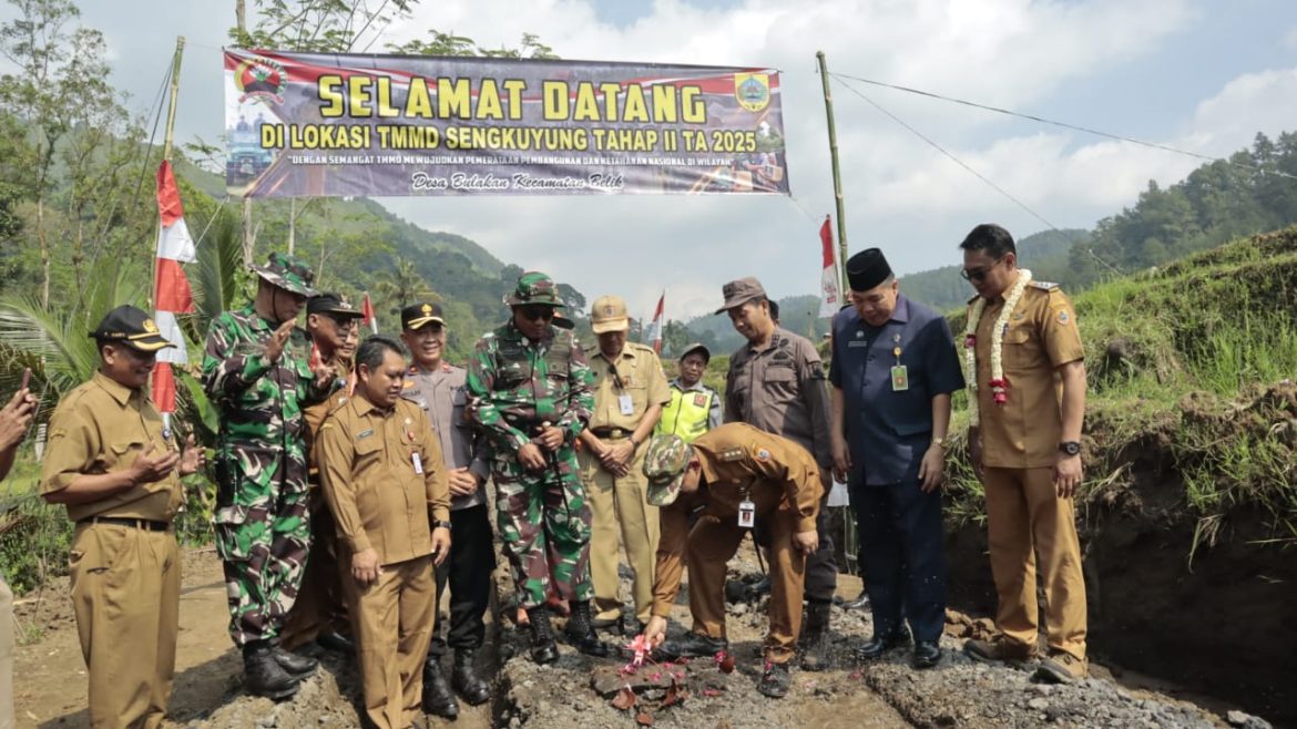 TMMD Sengkuyung Tahap II Tahun 2025 Kodim Pemalang di Desa Bulakan Resmi Dibuka Bupati Pemalang