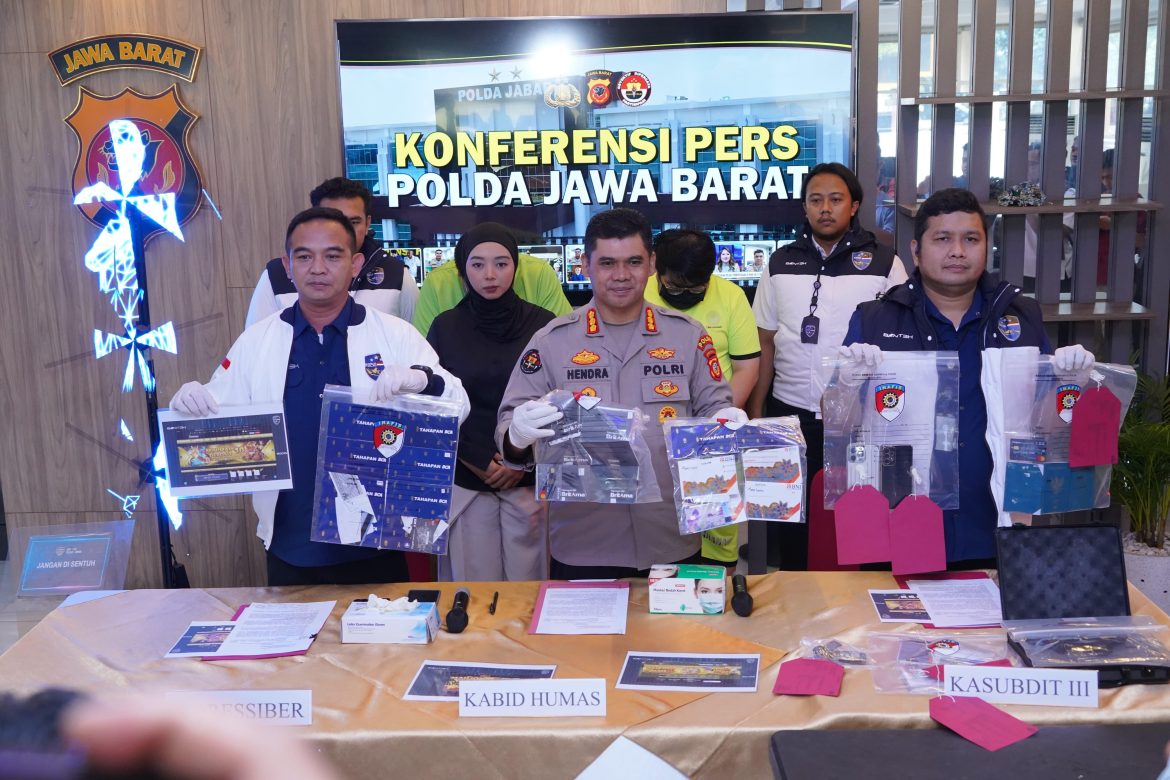 POLDA JABAR UNGKAP KASUS JARINGAN PERJUDIAN ONLINE DI TANGERANG*