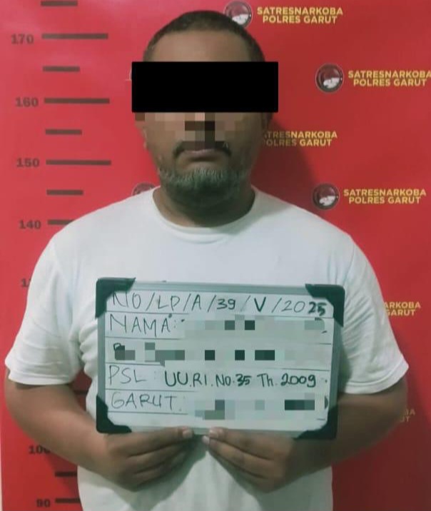 POLISI UNGKAP JARINGAN PEREDARAN SABU ANTAR KOTA, TIGA ORANG DITANGKAP