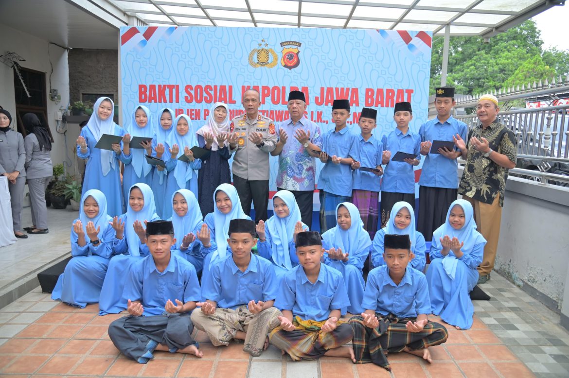 Kapolda Jabar Gelar Kegiatan Bakti Sosial di Panti Asuhan Al-Amin Garut