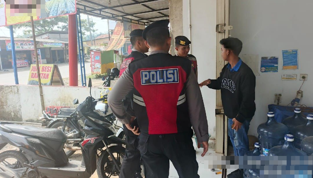 Polres Pekalongan Laksanakan Patroli Dialogis untuk Mencegah Aksi Premanisme dan Meningkatkan Keamanan Masyarakat