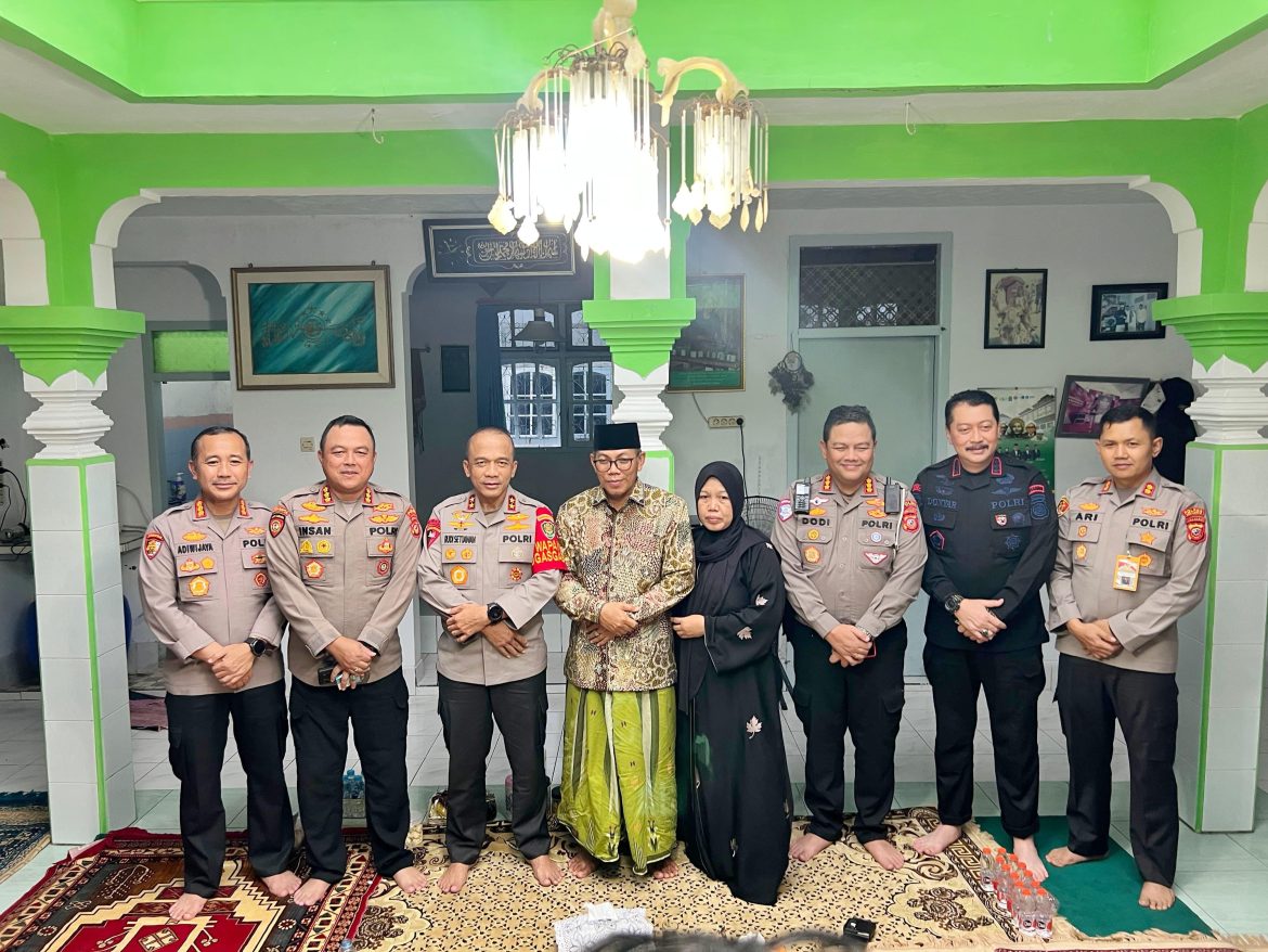 Kapolda Jabar Silaturahmi ke Ketua PWNU, Perkuat Sinergi Jaga Kamtibmas di Jabar