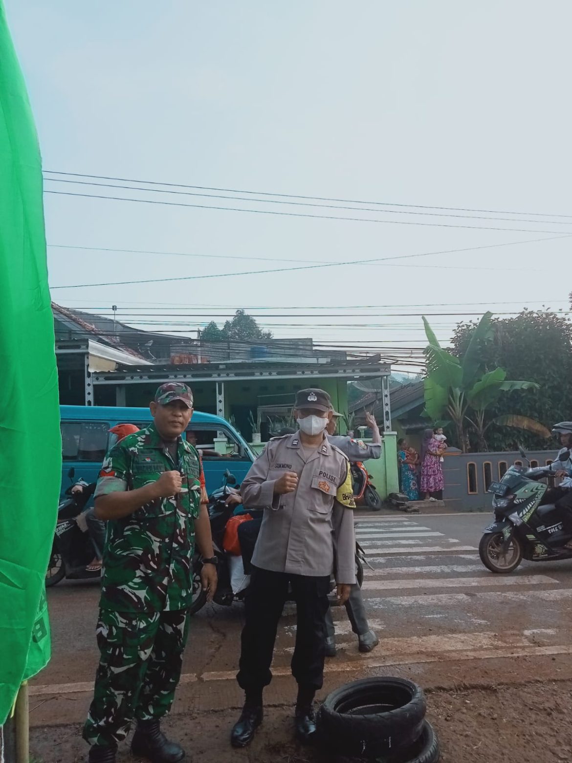 Bhabinkamtibmas Polsek Leuwiliang Sambang Warga, Jalin Kedekatan dengan Masyarakat   