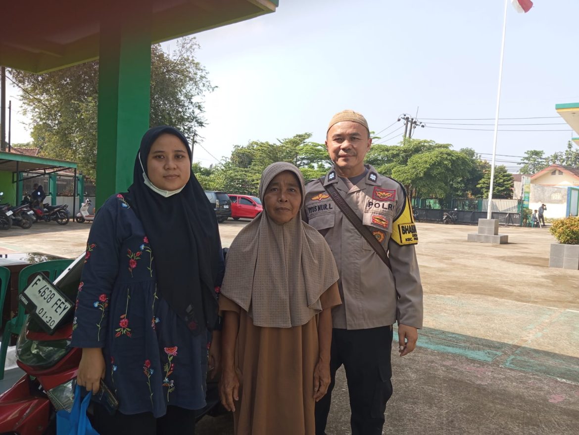 Bhabinkamtibmas Polsek Parungpanjang Sambangi Warga, Sampaikan Pesan Kamtibmas dan Pencegahan TPPO   