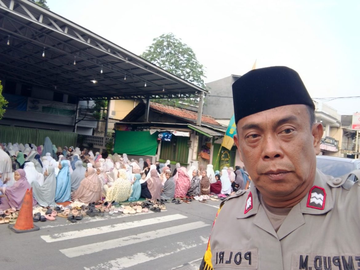 Polsek Babakan Madang Amankan Pelaksanaan Sholat Idul Adha di Masjid Al Ikhlas Desa Sentul   