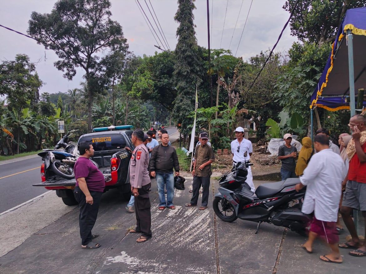 Laka Lantas Dua Pemotor, Polisi: Ada Korban Patah Tulang dan Dibawa ke RSOP Ciamis   